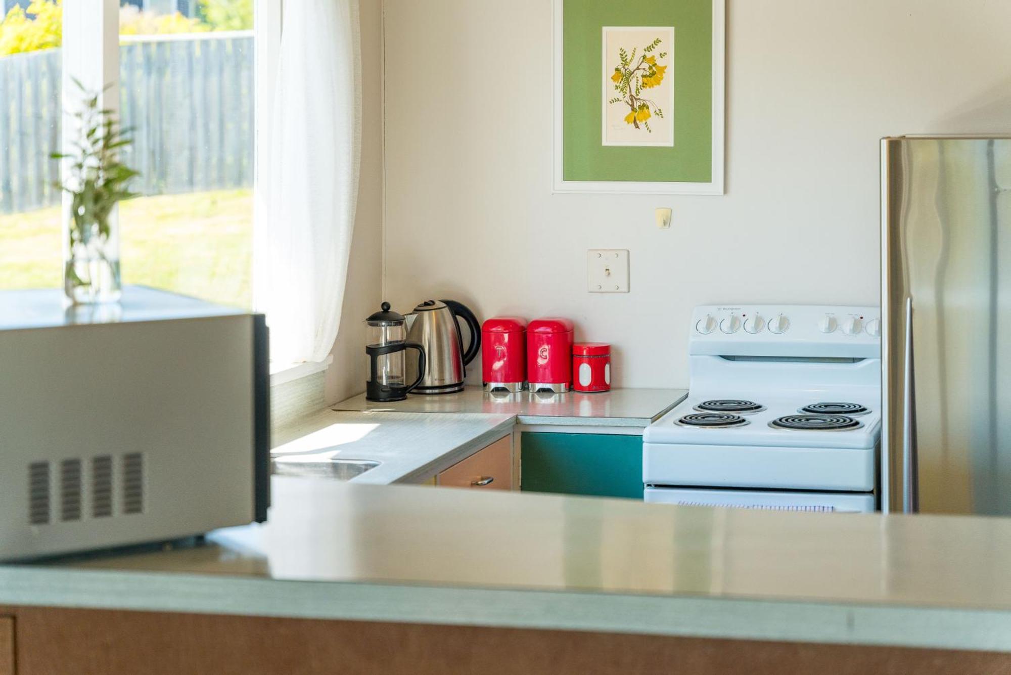 Lakeview Cottage - Rainbow Point Holiday Home Taupo Exterior photo