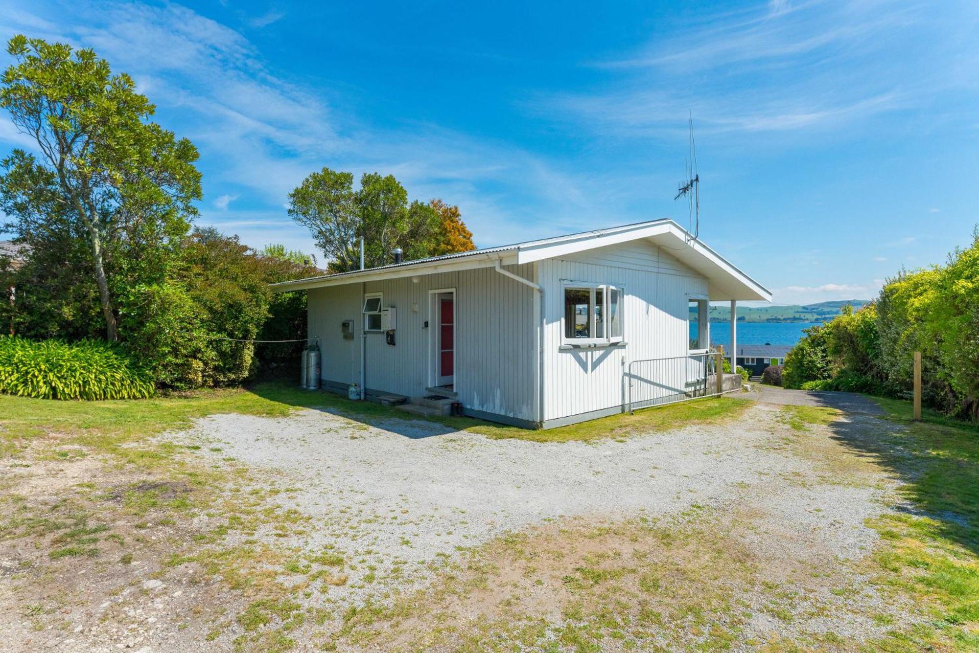 Lakeview Cottage - Rainbow Point Holiday Home Taupo Exterior photo